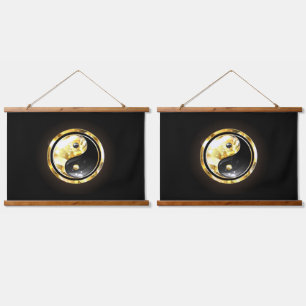 Gold Yin Yang auf schwarz Wandteppich Mit Holzrahmen
