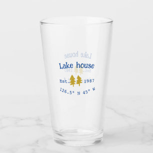 Goldbaum blaues Seehaus hinzufügen Koordinatenjahr Glas