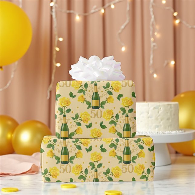 Golden 50 Jahre Jubiläum Yellow Roses Wrapping Pap Geschenkpapier (Golden 50th anniversary gift wrap with yellow roses and champagne bottle pattern)
