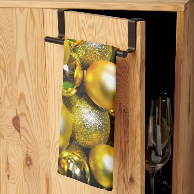 Golden and Yellow Christmas Ball Cluster Geschirrtuch (Drittel gefaltet)