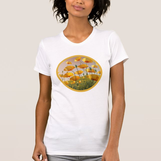 Golden California Poppy Meadow Women T - Shirt. T-Shirt (Vorderseite)