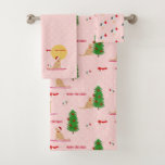 Golden Christmas Beach Day Rosa Duschvorhang Badhandtuch Set<br><div class="desc">Diese Golden Retrievers,  die am Weihnachtsfeiertag am Strand auf diesem Badetuch-Set Spaß machen,  werden Hundefreunden dieses Jahr ein Lächeln bringen. Shoppen Sie die Linie mit Naptown Schwänzen!</div>