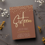 Golden Confetti 16 . Geburtstag Geburtstagsparty Folieneinladung<br><div class="desc">Feiern Sie ihren Meilenstein Geburtstag mit diesen schicken 16. Geburtstagsfeierlichkeiten mit "sechzehn" in der modernen Goldfolie handgezeichneten Schriftzeichen und Konfetti. Personalisieren Sie Ihre Party-Details unten. Eine unvergessliche,  luxuriöse Wahl für fabelhafte 16 . Geburtstag Geburtstagsfeiern.</div>
