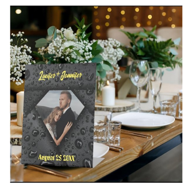 Golden Diamond Moderne Elegante Hochzeit nach Maß Sockelschild (Von Creator hochgeladen)