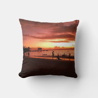 Golden Ember Sunset - Caribbean Beach Glow Kissen
