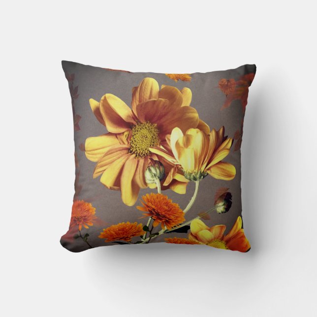 Golden floral Dreams, throw pillow for home Kissen (Vorderseite)