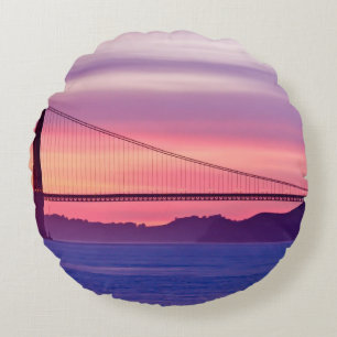 Golden gate bridge am Sonnenuntergang Rundes Kissen