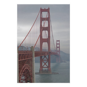 Golden Gate Bridge in Nebel. Poster