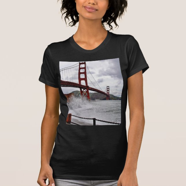 Golden gate bridge in San Francisco gesehen vom T-Shirt (Vorderseite)