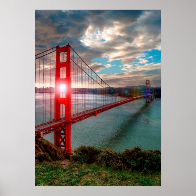 Golden Gate Bridge mit Sonnenschein durch. Poster (Vorne)