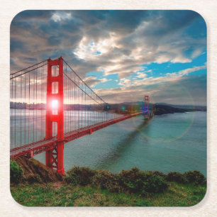 Golden gate bridge mit Sun, der durch scheint Rechteckiger Pappuntersetzer