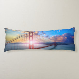 Golden Gate-Sonnenaufgang Seitenschläferkissen