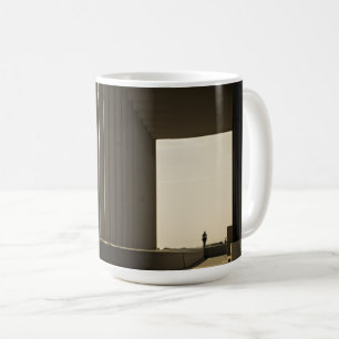 Golden Hour Shadow Lines Kaffeetasse