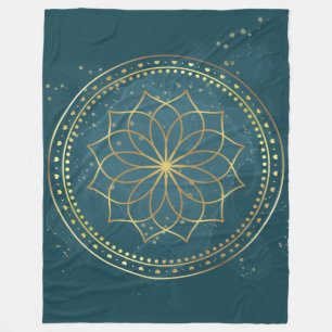 Golden Mandala auf Aquamarin Fleecedecke