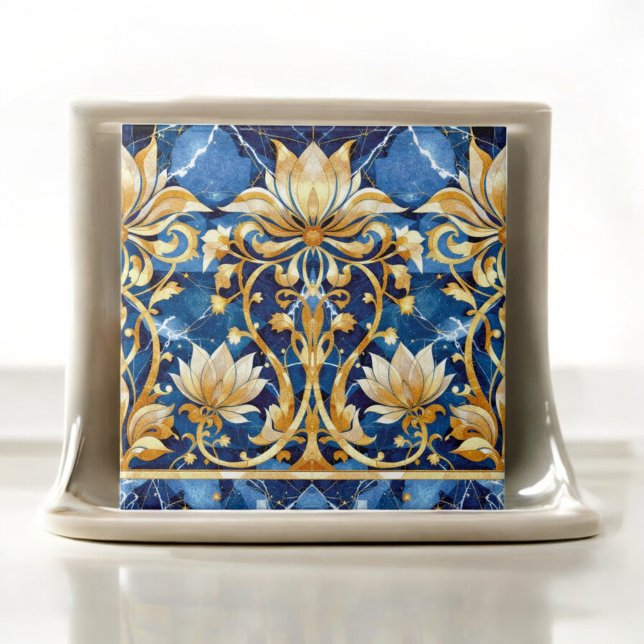 Golden Petal Design Fliese (Von Creator hochgeladen)