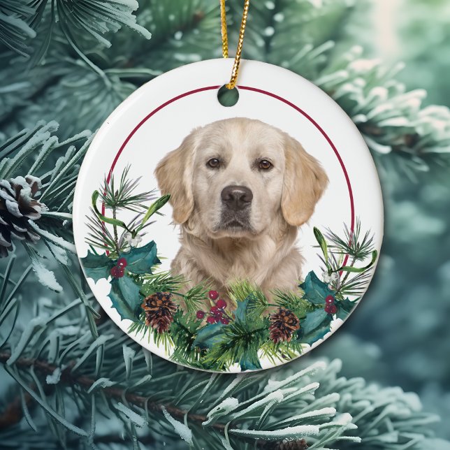 Golden Retriever Dog Evergreen Berry Wreath Keramik Ornament (Von Creator hochgeladen)