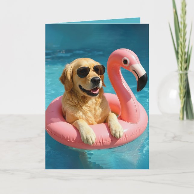 Golden Retriever Floating mit einem Flamingo Gebur Karte (Vorderseite)