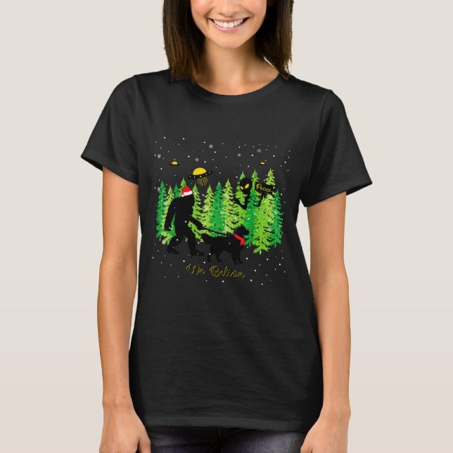 Golden Retriever Funny Bigfoot Christmas Alien Ufo T-Shirt (Vorderseite)