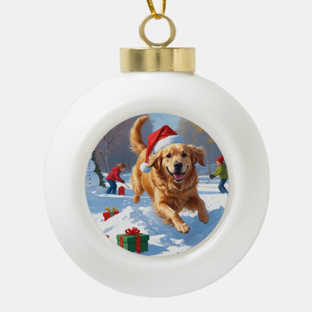 Golden Retriever im Schnee mit Weihnachtshut Keramik Kugel-Ornament (Vorderseite)