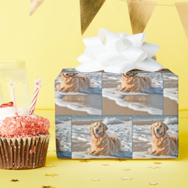 Golden Retriever in Beach Wave Geschenkpapier (Geburtstagsparty)
