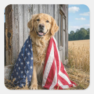 Golden Retriever in eine amerikanische Flagge gehü Quadratischer Aufkleber