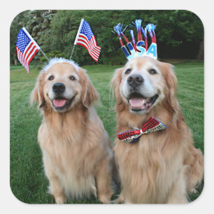 Golden Retriever Outdoor Independence Day Quadratischer Aufkleber
