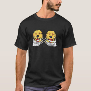 Golden Retriever Skeletthand auf Brust Halloween T-Shirt