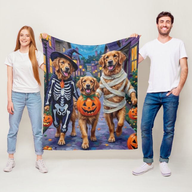 Golden Retriever Trick-or-Treating Halloween Fleecedecke (Beispiel)