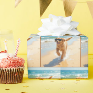 Golden Retriever Welpe läuft am Strand Geschenkpapier