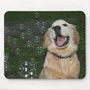Golden retriever-Welpe mit Blasen Mousepad