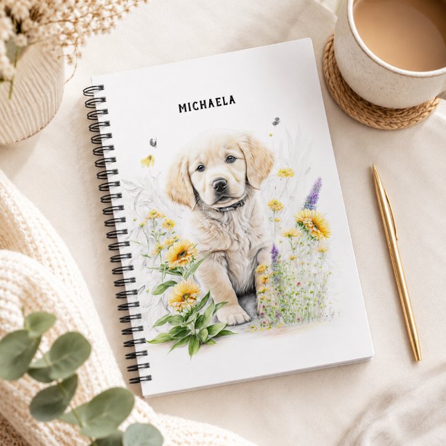 Golden Retriever Welpe und Florals Monogram Name Notizblock (Add name to customize, matching items available)