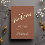 Golden Script Sweet 16 Geburtstagsparty Folieneinladung<br><div class="desc">Feiern Sie ihren Meilenstein Geburtstag mit diesen schicken 16. Geburtstagsfeierlichkeiten mit "sechzehn" in der modernen Goldfolie handgezeichneten Schriftzeichen. Personalisieren Sie Ihre Party-Details unten. Eine unvergessliche,  luxuriöse Wahl für fabelhafte 16. Geburtstagsfeiern.</div>