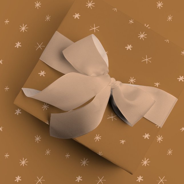 Golden Star Musterpapier Geschenkpapier (Brown wrapping paper with blush pink stars festive gift wrap.)
