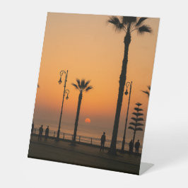 Golden Sunset Through Palms - Ruhige Lage an der B Sockelschild