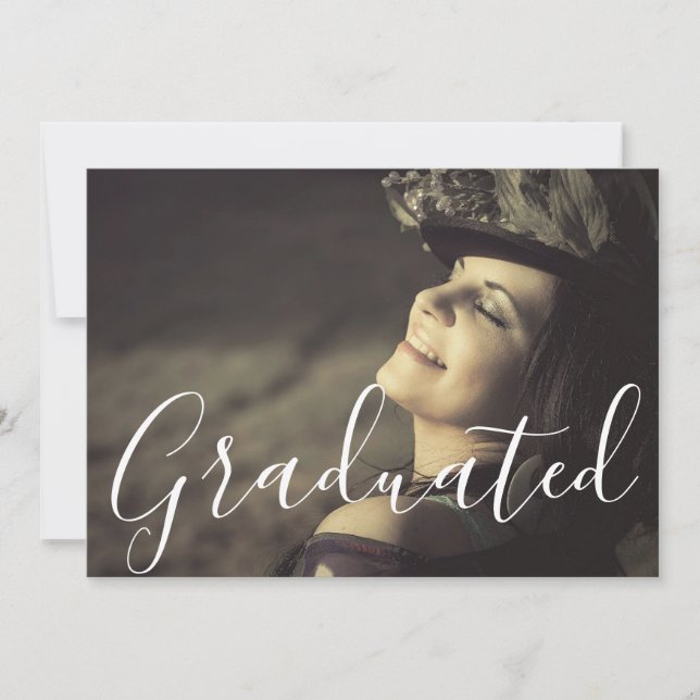 Golden Trendy Script Graduated Foto Abschluss Karte (Vorderseite)