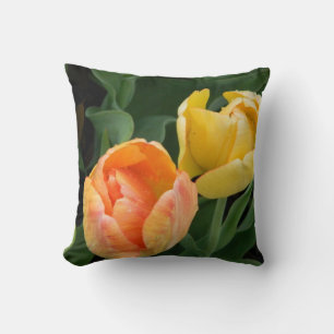 Golden Tulip Pillow Kissen