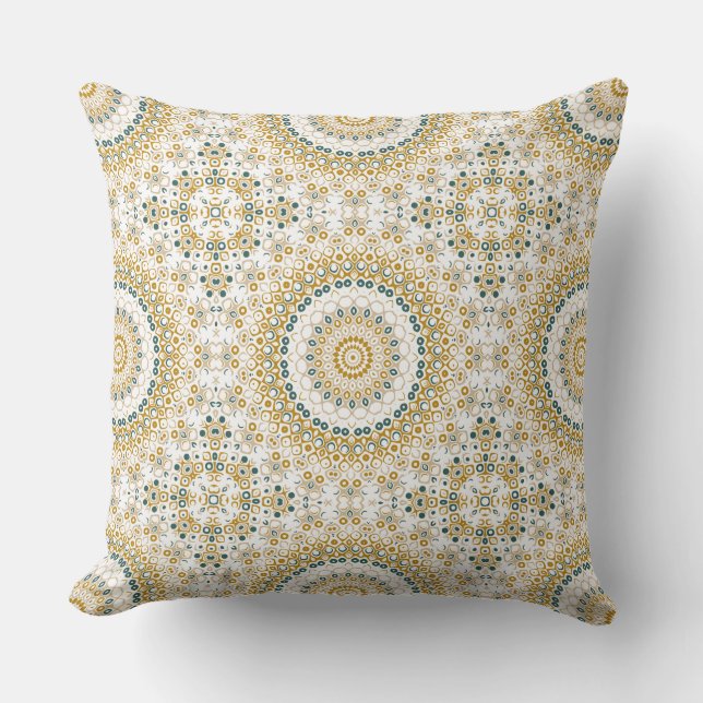 Golden und Green Geometric Mandala Pattern Kissen (Vorderseite)