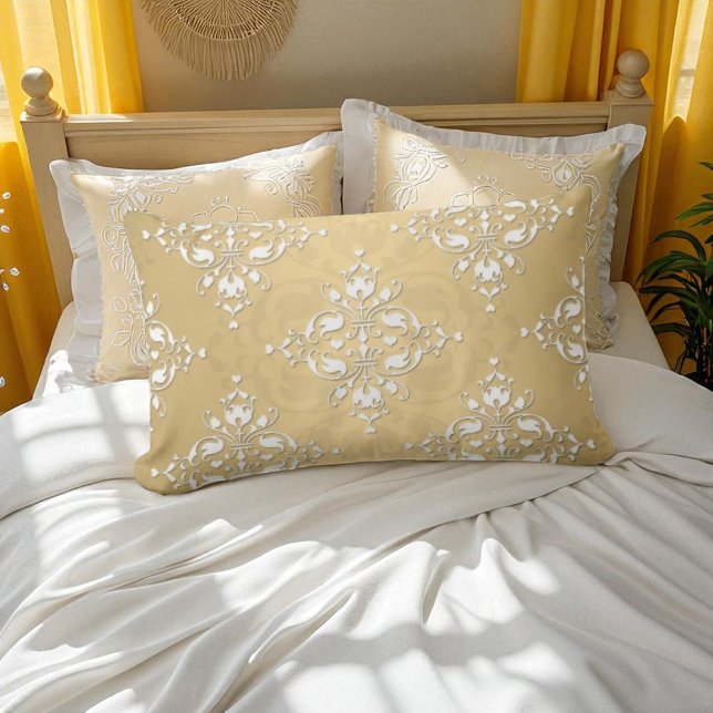 Golden Yellow and White Damask Muster Lendenkissen (Von Creator hochgeladen)