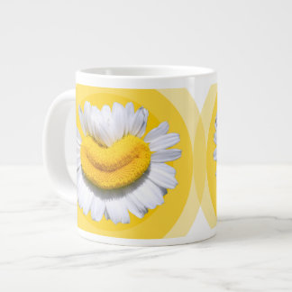Golden Yellow Aura Kamille Lächelt 70er Vibes Jumbo-Tasse