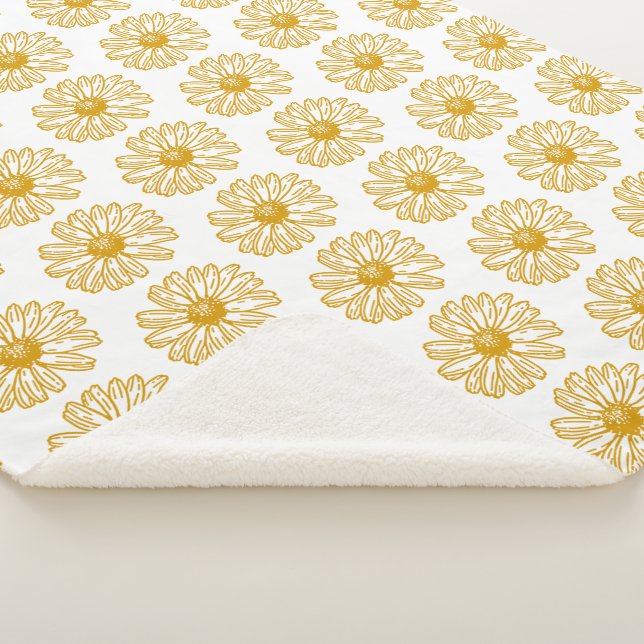 Golden Yellow Daisies Print, Daisy Floral Pattern Sherpadecke (3/4)