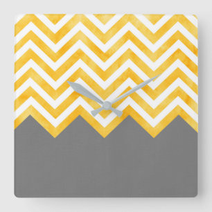 Golden Yellow Gray Chevron Quadratische Wanduhr