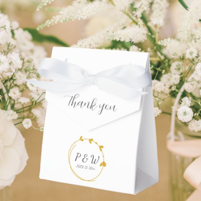 Golden Yellow Simple Heart Wreath Monogram Wedding Geschenkschachtel (In Situ Wedding)