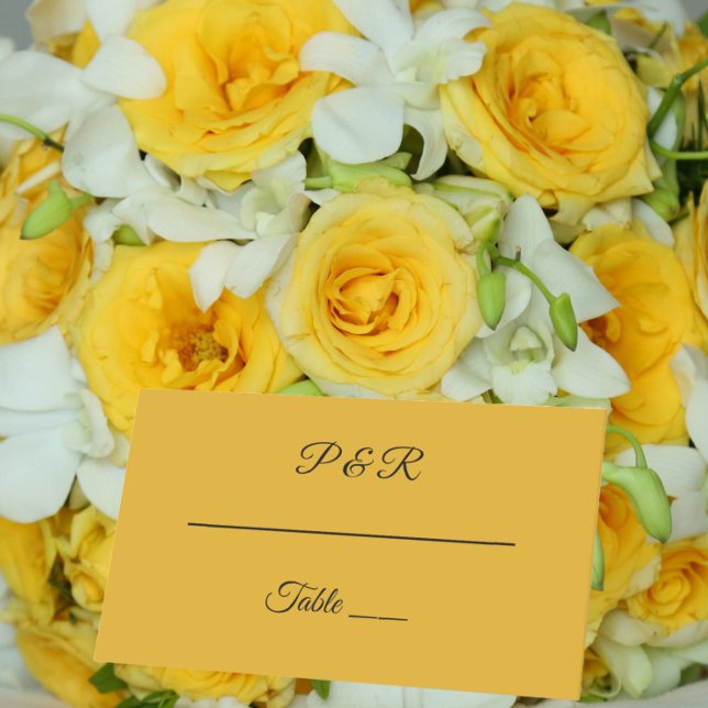 Golden Yellow Simple Stylish Script Wedding Platzkarte (In Situ Wedding)