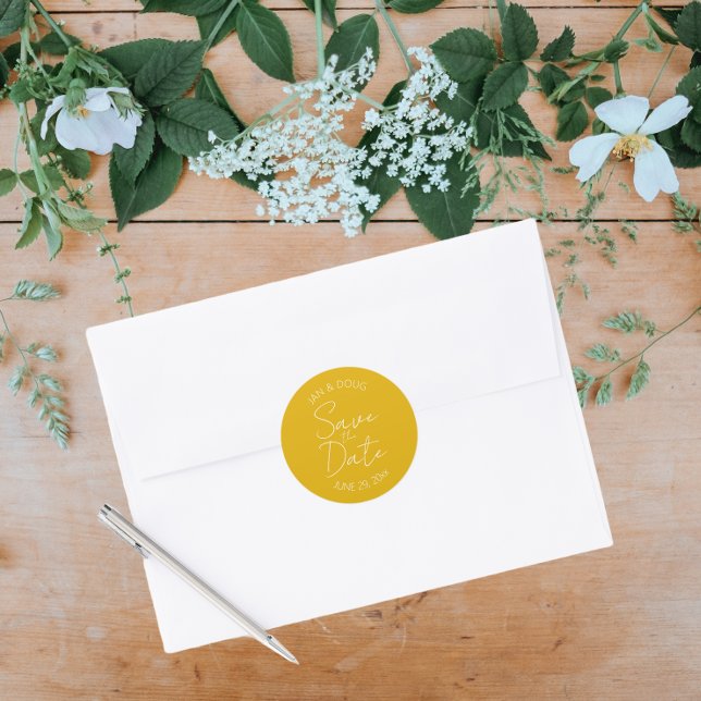 Golden Yellow Stylisierte Hochzeit retten das Datu Runder Aufkleber (In Situ Wedding)