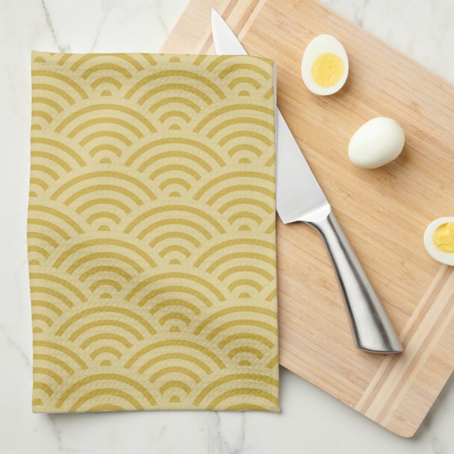 Golden Yellow Waves Art Deco Inspiriertes Muster Geschirrtuch (Viertel Falte)