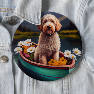 Goldendoodle auf dem Paddle: Ein Landschaftliches  Button