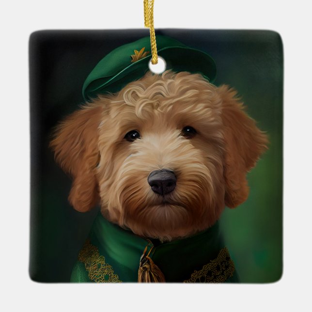 Goldendoodle Hund in St. Patrick's Day Dress Keramikornament (Vorderseite)
