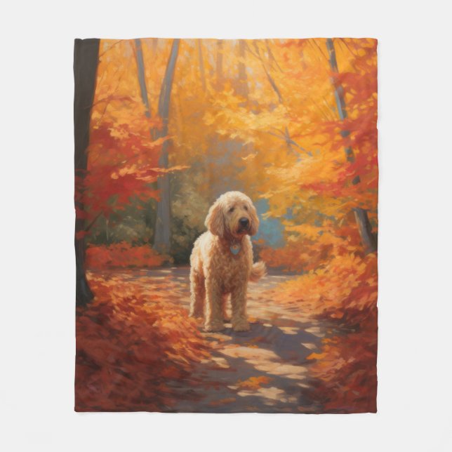 Goldendoodle im Herbst Leaves Fall Inspiriert Fleecedecke (Vorderseite)
