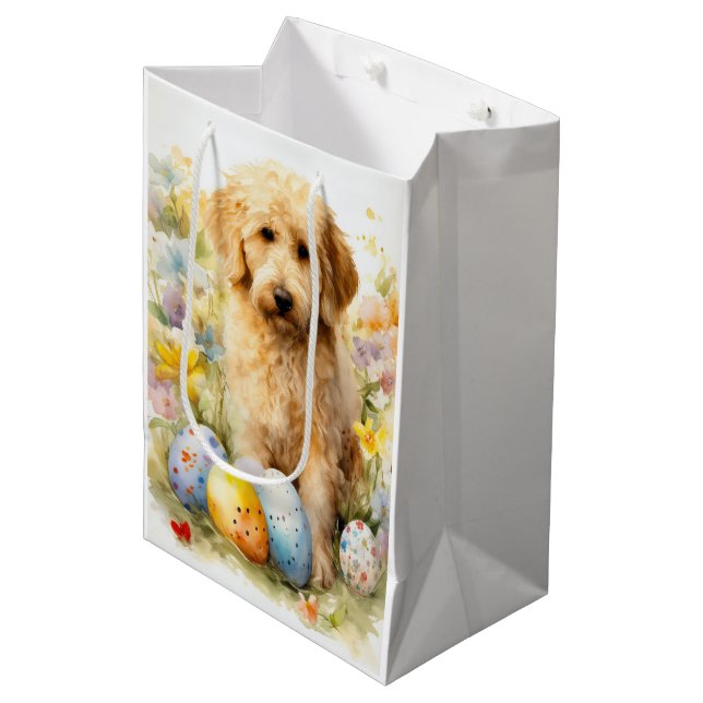 Goldendoodle mit Ostereiern Mittlere Geschenktüte (Vorderseite Schrägansicht)