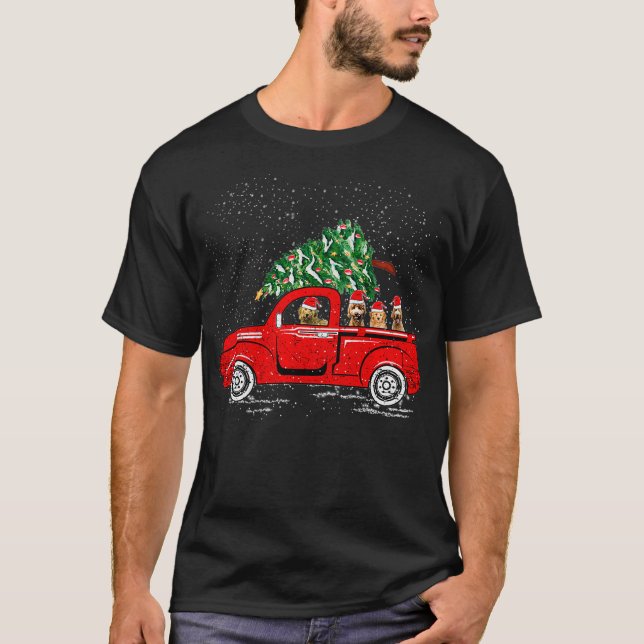 Goldendoodle Riding Red Truck Weihnachten Paja T-Shirt (Vorderseite)